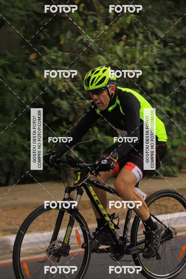 Buy your photos of the eventVSERIES Duathlon & Running on Fotop