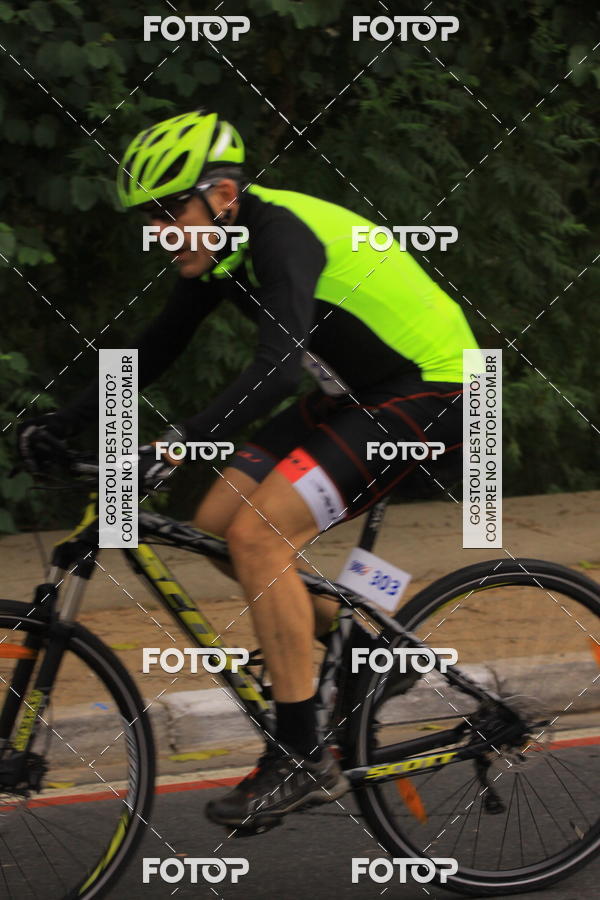 Buy your photos of the eventVSERIES Duathlon & Running on Fotop