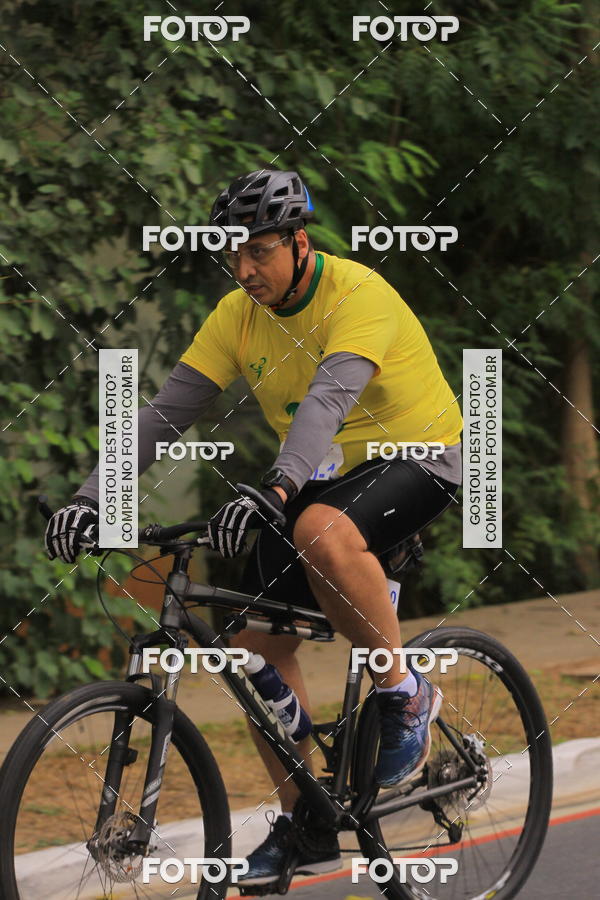 Buy your photos of the eventVSERIES Duathlon & Running on Fotop