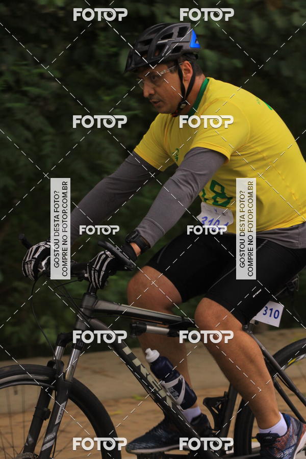 Buy your photos of the eventVSERIES Duathlon & Running on Fotop