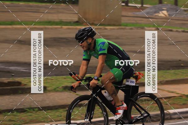Buy your photos of the eventVSERIES Duathlon & Running on Fotop