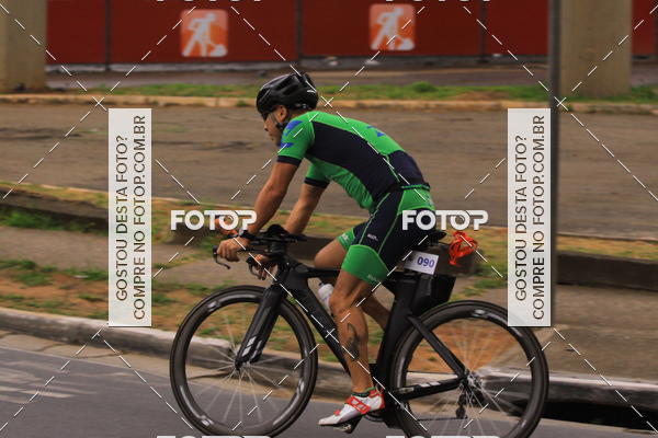 Buy your photos of the eventVSERIES Duathlon & Running on Fotop
