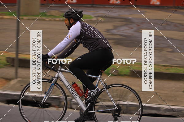 Buy your photos of the eventVSERIES Duathlon & Running on Fotop