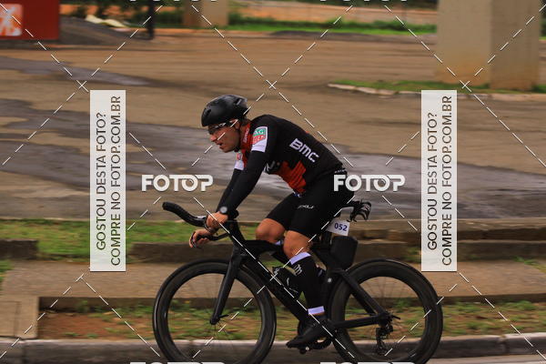 Buy your photos of the eventVSERIES Duathlon & Running on Fotop