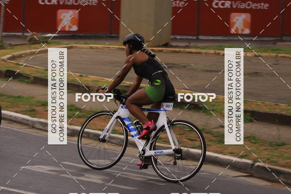 Buy your photos of the eventVSERIES Duathlon & Running on Fotop