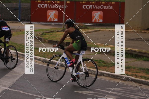 Buy your photos of the eventVSERIES Duathlon & Running on Fotop