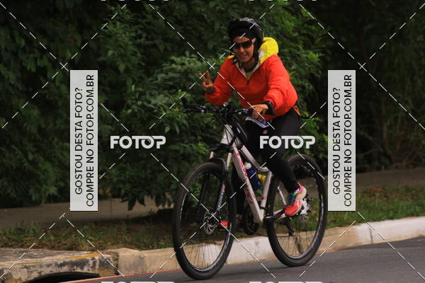 Buy your photos of the eventVSERIES Duathlon & Running on Fotop