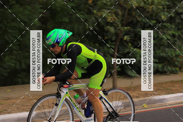 Buy your photos of the eventVSERIES Duathlon & Running on Fotop