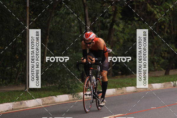Buy your photos of the eventVSERIES Duathlon & Running on Fotop