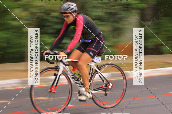 Buy your photos of the eventVSERIES Duathlon & Running on Fotop