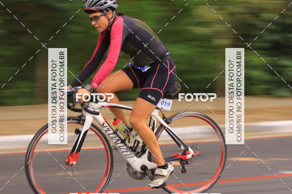 Buy your photos of the eventVSERIES Duathlon & Running on Fotop