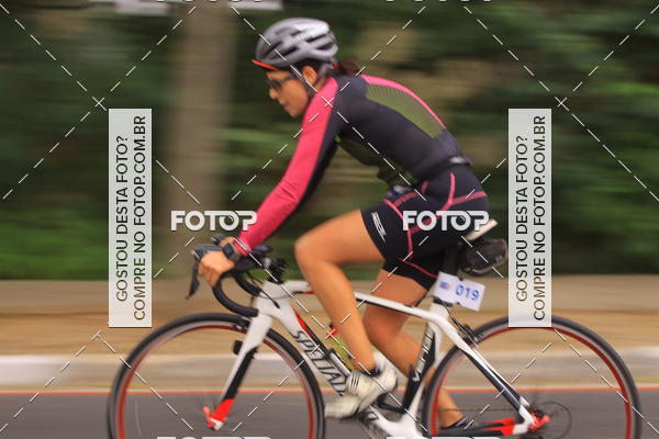 Buy your photos of the eventVSERIES Duathlon & Running on Fotop