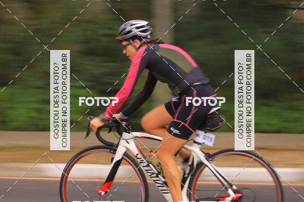 Buy your photos of the eventVSERIES Duathlon & Running on Fotop