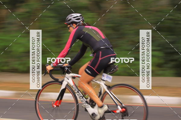 Buy your photos of the eventVSERIES Duathlon & Running on Fotop