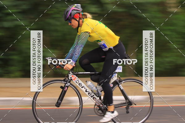 Buy your photos of the eventVSERIES Duathlon & Running on Fotop