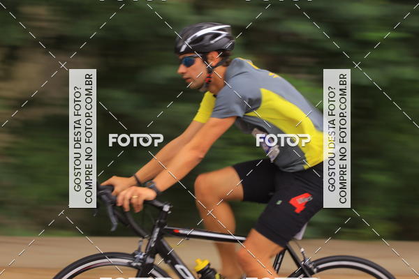 Buy your photos of the eventVSERIES Duathlon & Running on Fotop