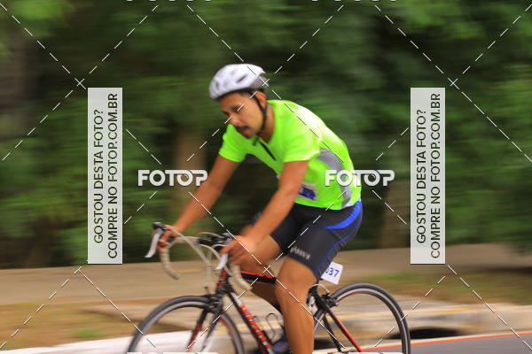 Buy your photos of the eventVSERIES Duathlon & Running on Fotop