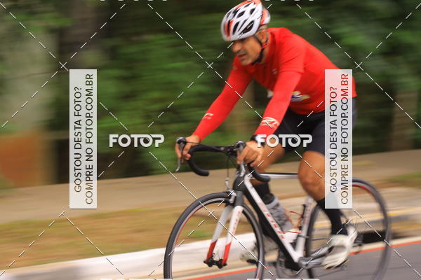 Buy your photos of the eventVSERIES Duathlon & Running on Fotop