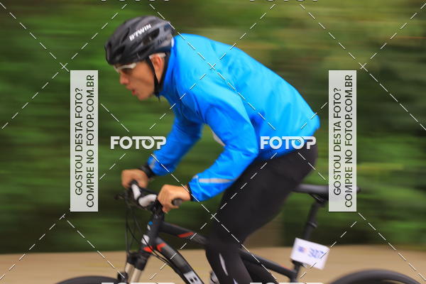 Buy your photos of the eventVSERIES Duathlon & Running on Fotop