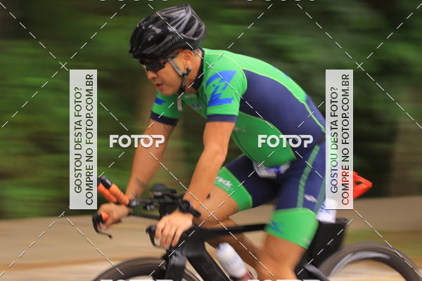 Buy your photos of the eventVSERIES Duathlon & Running on Fotop