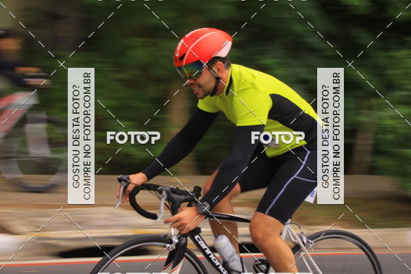 Buy your photos of the eventVSERIES Duathlon & Running on Fotop