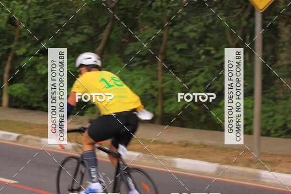 Buy your photos of the eventVSERIES Duathlon & Running on Fotop