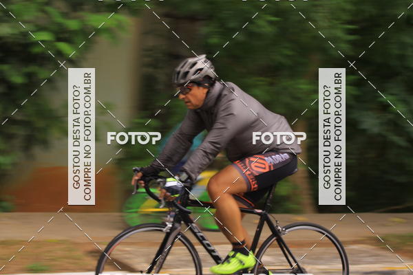 Buy your photos of the eventVSERIES Duathlon & Running on Fotop