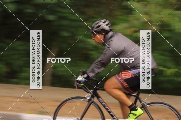 Buy your photos of the eventVSERIES Duathlon & Running on Fotop