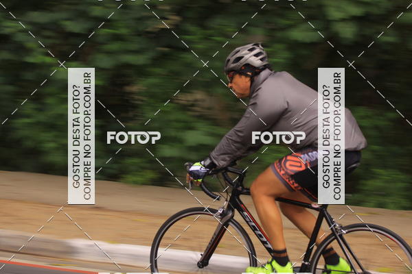 Buy your photos of the eventVSERIES Duathlon & Running on Fotop