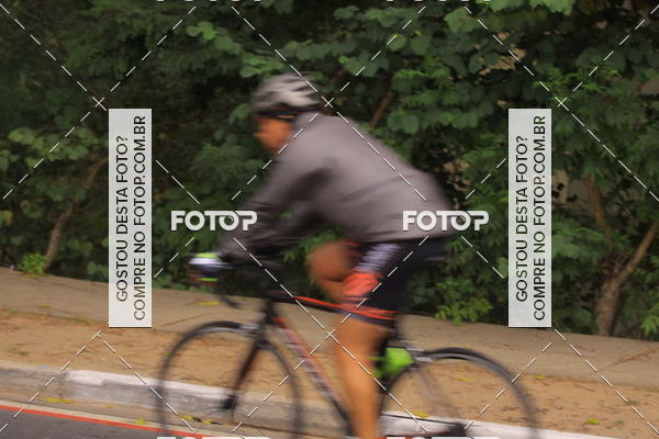 Buy your photos of the eventVSERIES Duathlon & Running on Fotop