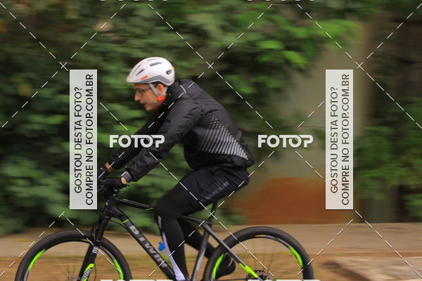 Buy your photos of the eventVSERIES Duathlon & Running on Fotop