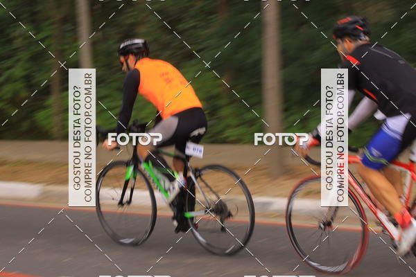 Buy your photos of the eventVSERIES Duathlon & Running on Fotop