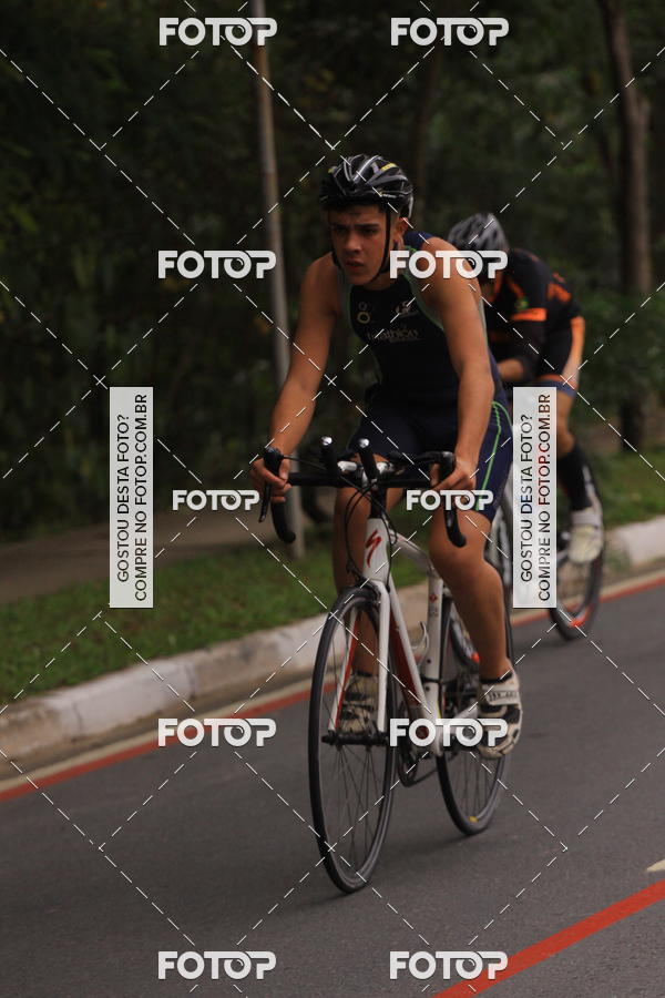 Buy your photos of the eventVSERIES Duathlon & Running on Fotop