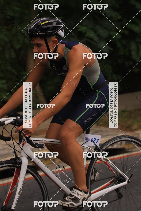 Buy your photos of the eventVSERIES Duathlon & Running on Fotop