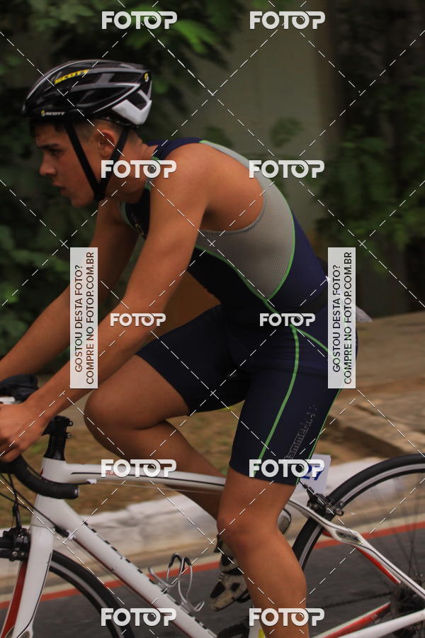 Buy your photos of the eventVSERIES Duathlon & Running on Fotop