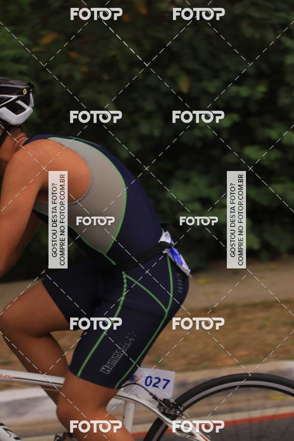 Buy your photos of the eventVSERIES Duathlon & Running on Fotop