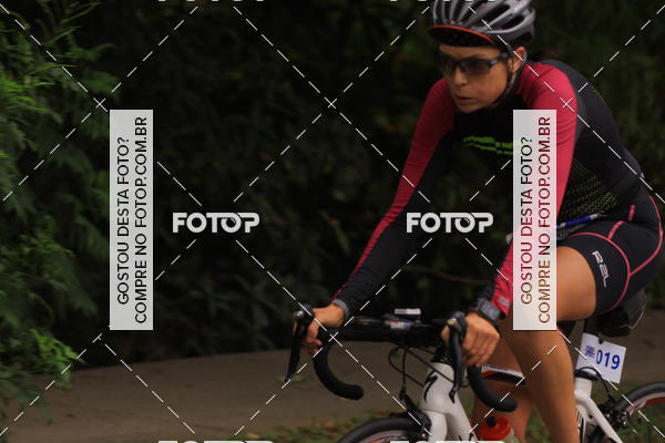 Buy your photos of the eventVSERIES Duathlon & Running on Fotop