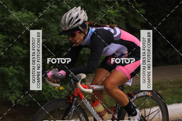 Buy your photos of the eventVSERIES Duathlon & Running on Fotop