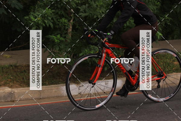 Buy your photos of the eventVSERIES Duathlon & Running on Fotop