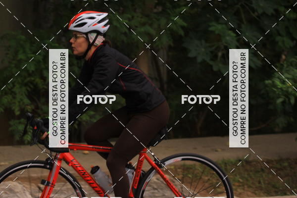 Buy your photos of the eventVSERIES Duathlon & Running on Fotop