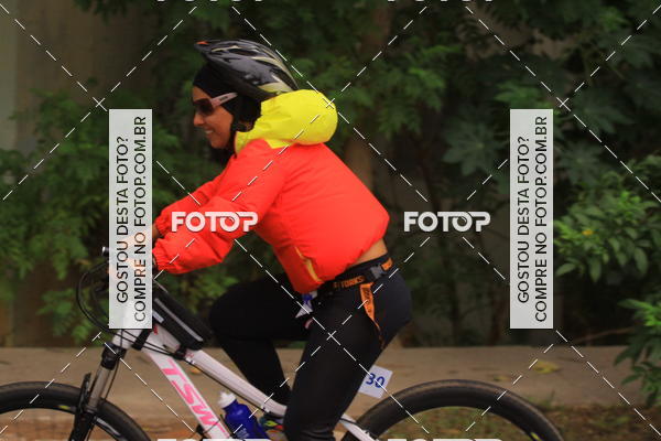 Buy your photos of the eventVSERIES Duathlon & Running on Fotop