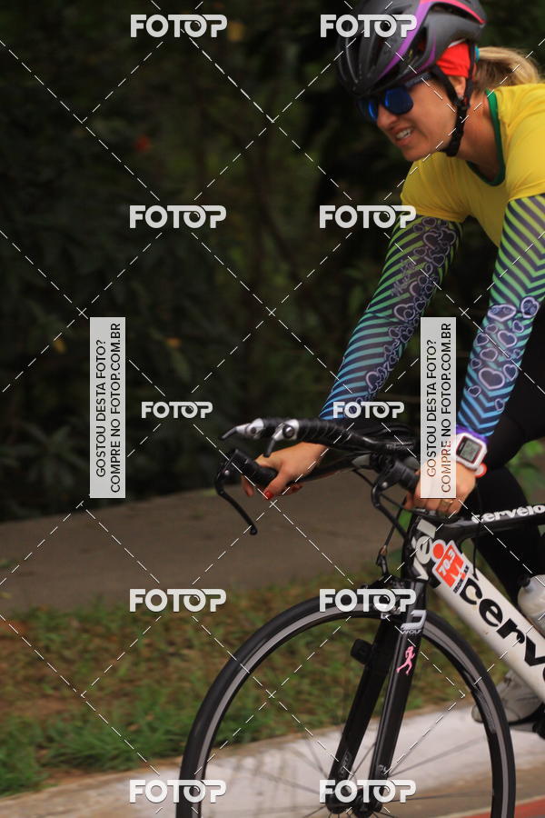 Buy your photos of the eventVSERIES Duathlon & Running on Fotop