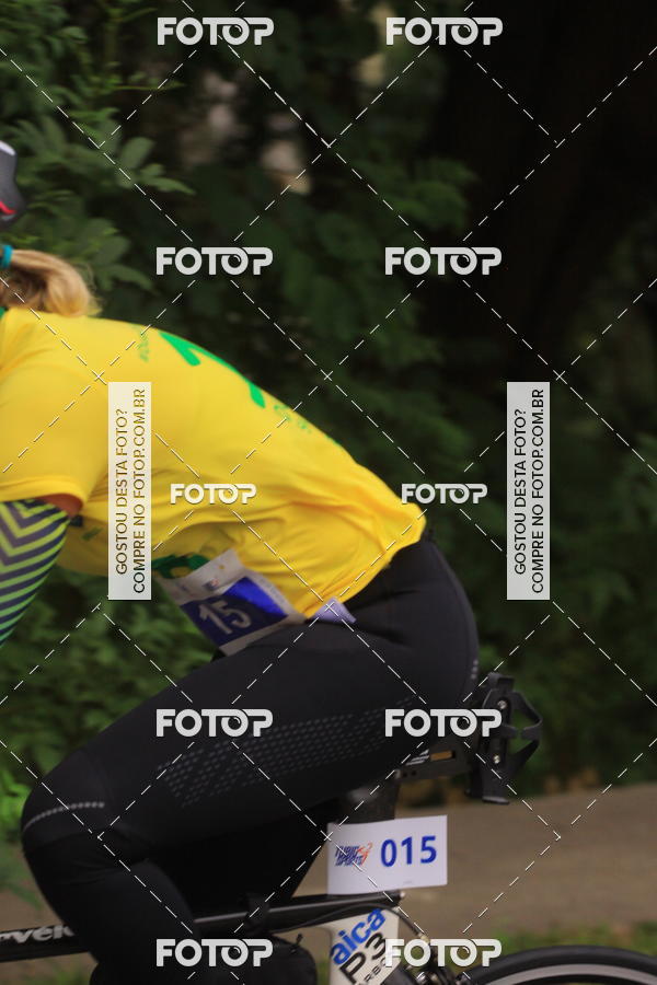 Buy your photos of the eventVSERIES Duathlon & Running on Fotop