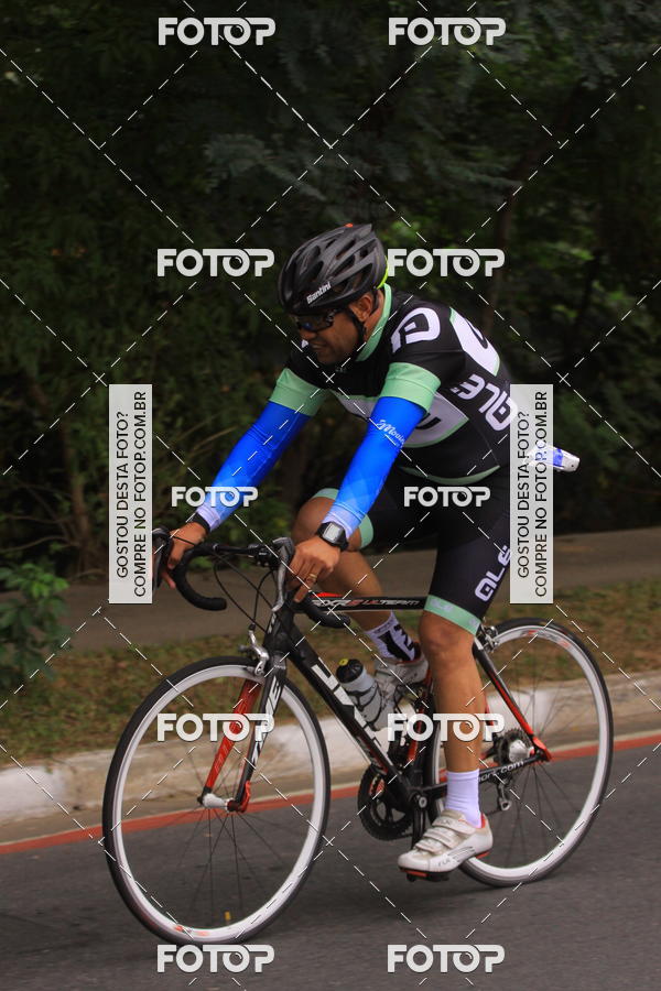 Buy your photos of the eventVSERIES Duathlon & Running on Fotop