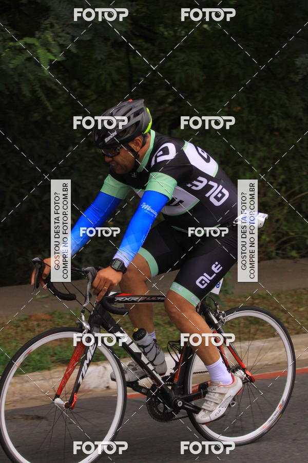 Buy your photos of the eventVSERIES Duathlon & Running on Fotop