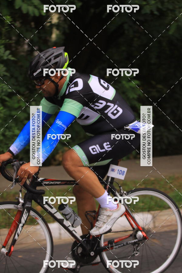 Buy your photos of the eventVSERIES Duathlon & Running on Fotop