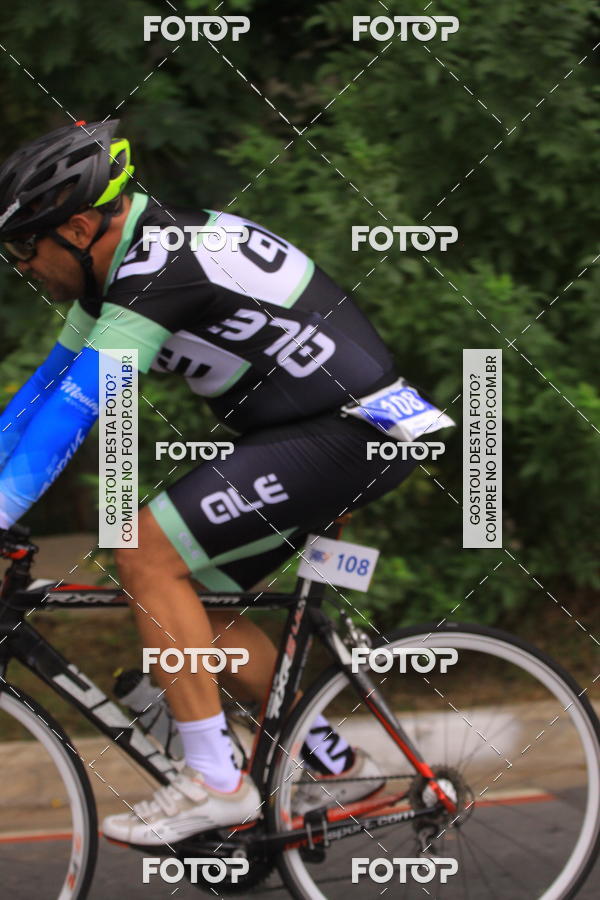 Buy your photos of the eventVSERIES Duathlon & Running on Fotop