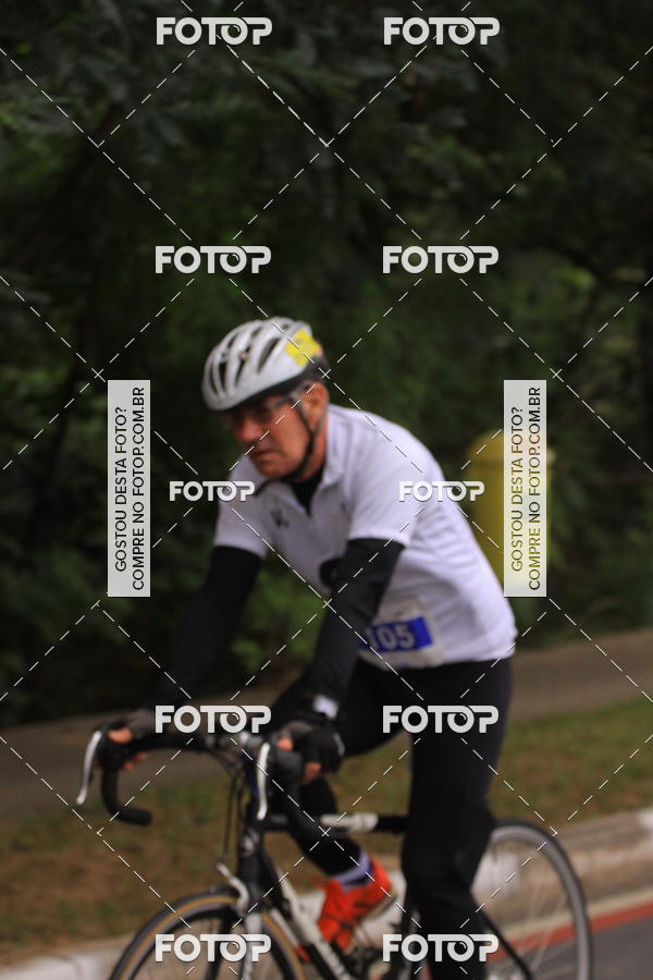 Buy your photos of the eventVSERIES Duathlon & Running on Fotop