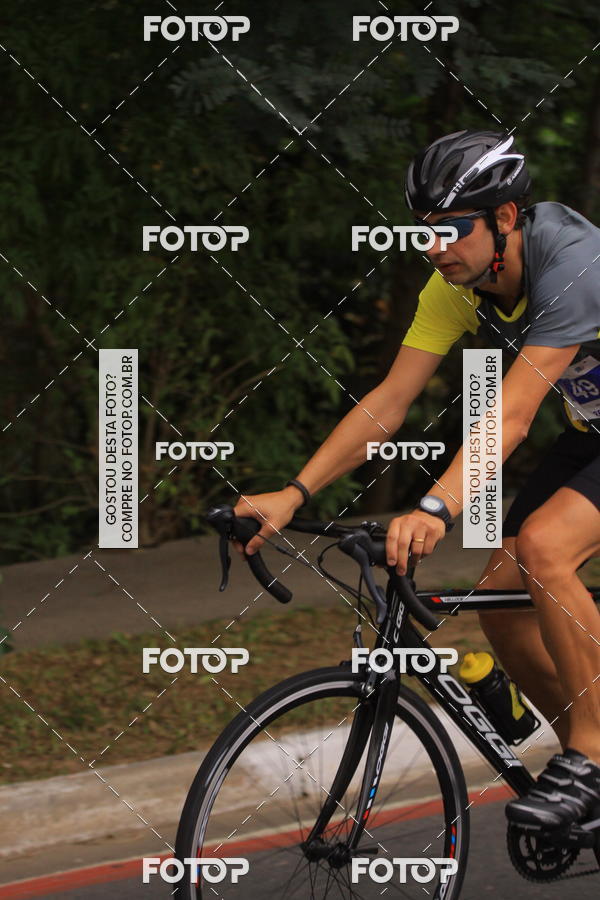 Buy your photos of the eventVSERIES Duathlon & Running on Fotop