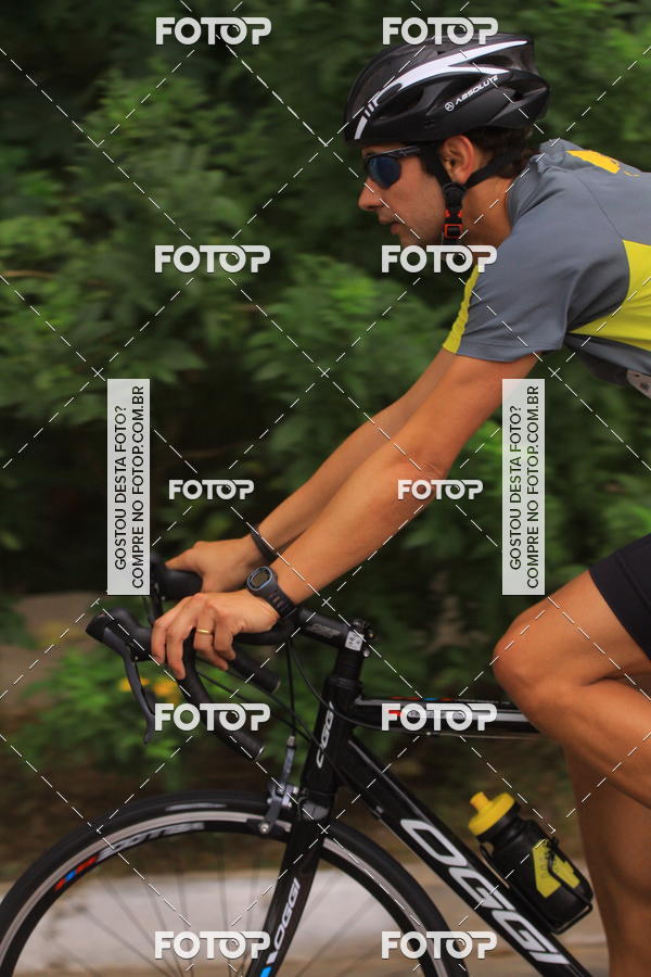 Buy your photos of the eventVSERIES Duathlon & Running on Fotop